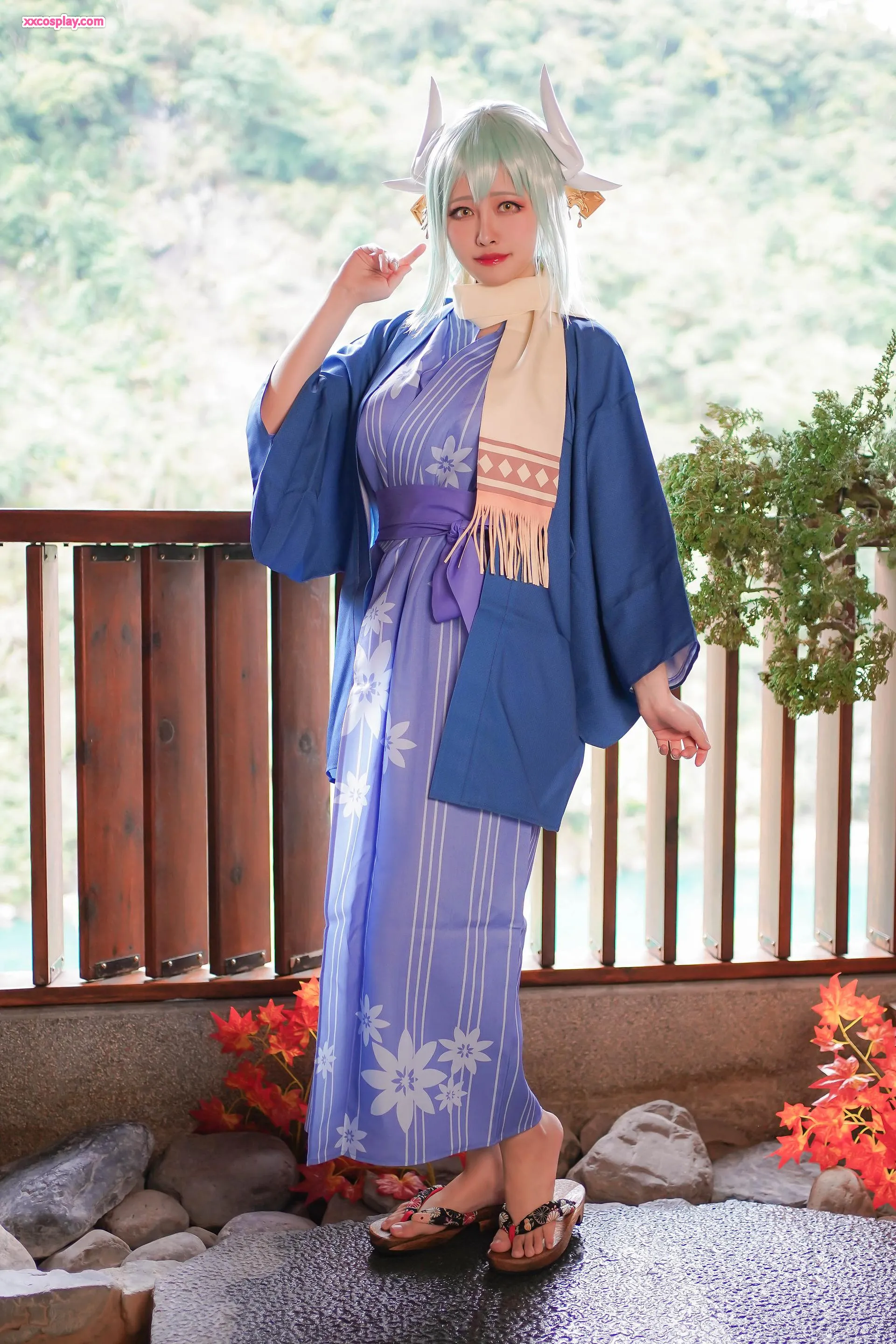 Arty亚缇 as Kiyohime in Steamy Onsen